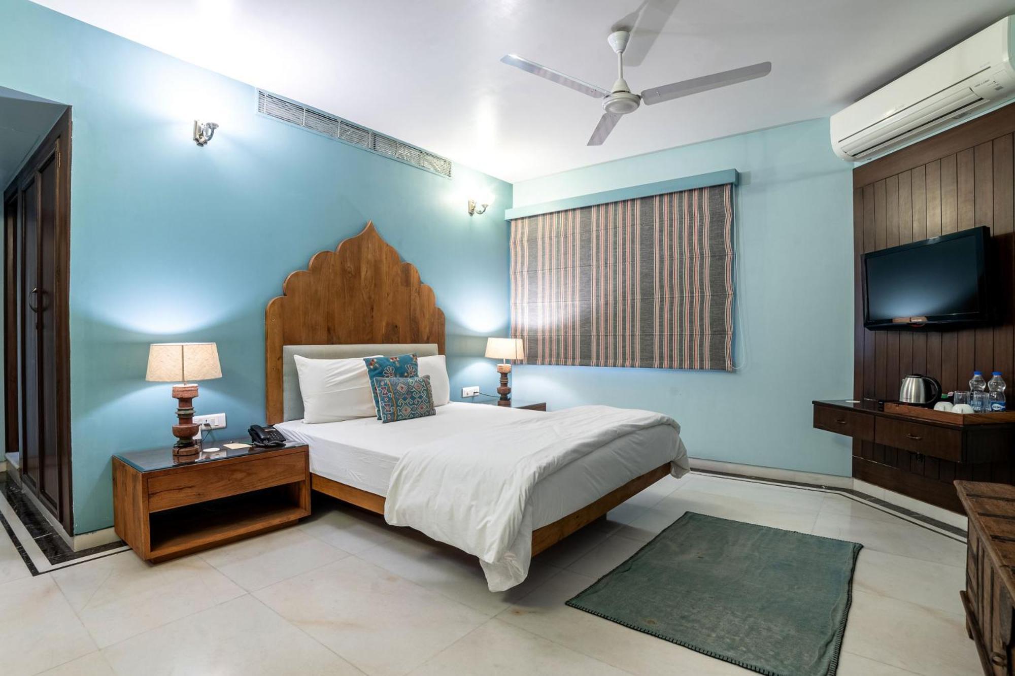The Almond Tree Bed and Breakfast Jodhpur  Exteriör bild